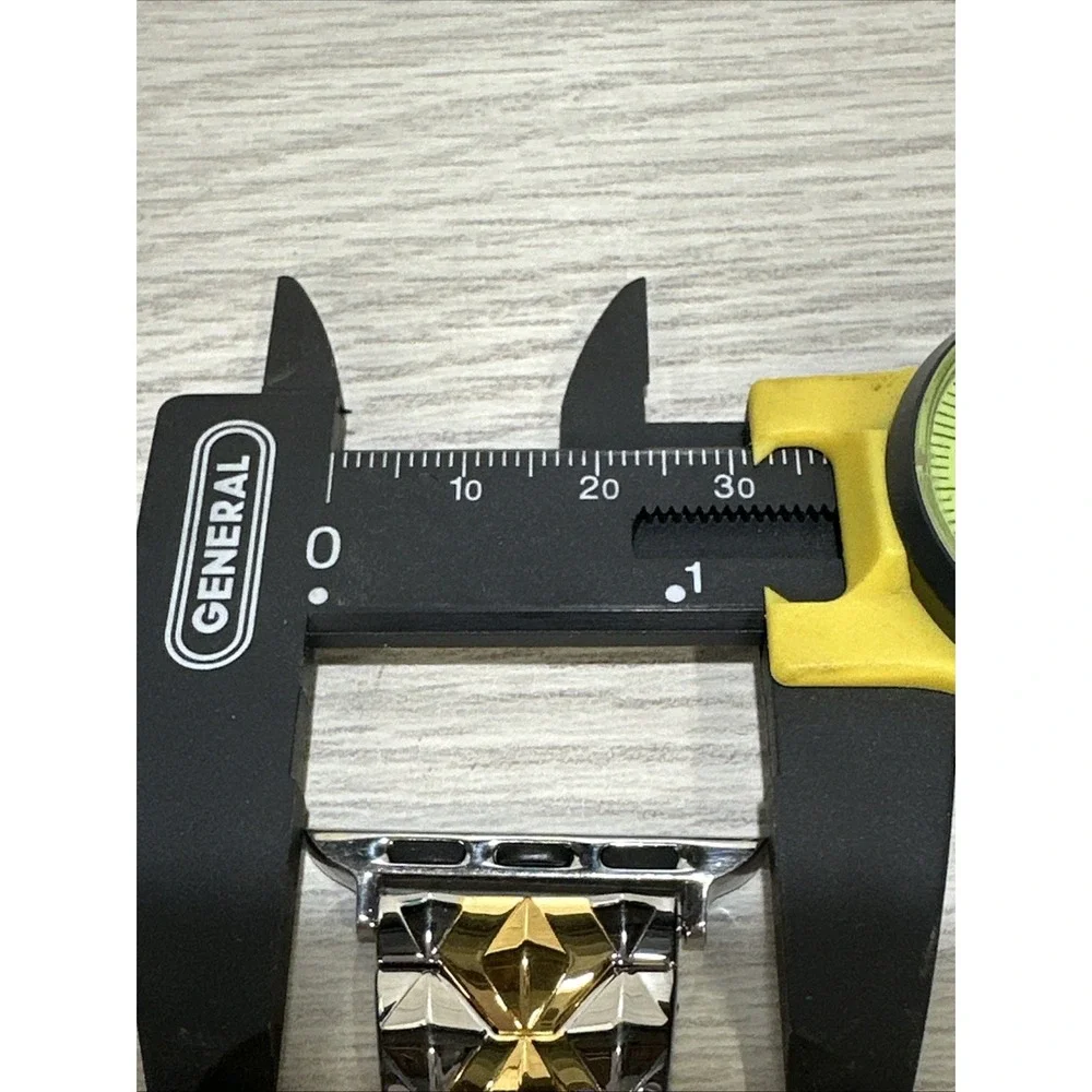 Apple Watch Band Stainless Steel Shiny Goldtone & Silvertone Pattern